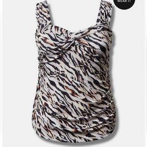 torrid 1X sleeveless crop top